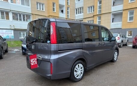 Honda Stepwgn IV, 2017 год, 1 550 000 рублей, 4 фотография