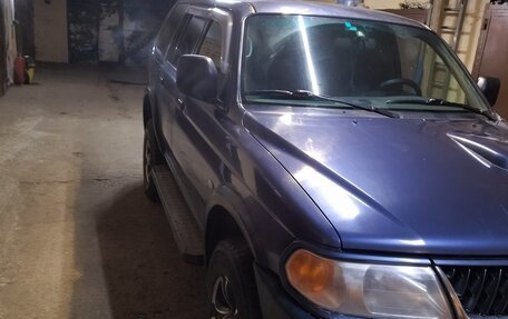 Mitsubishi Pajero Sport II рестайлинг, 2006 год, 900 000 рублей, 3 фотография