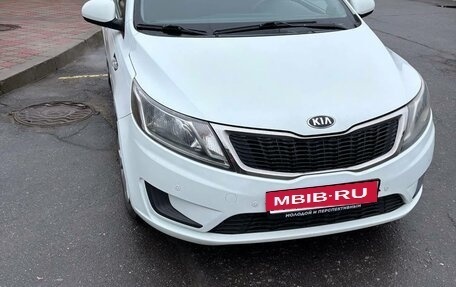 KIA Rio III рестайлинг, 2014 год, 700 000 рублей, 3 фотография