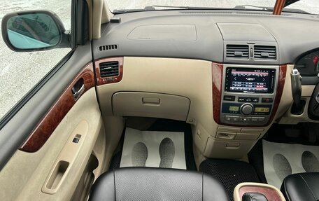 Toyota Ipsum II, 2001 год, 849 999 рублей, 17 фотография