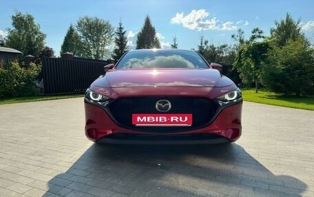 Mazda 3, 2019 год, 2 300 000 рублей, 2 фотография