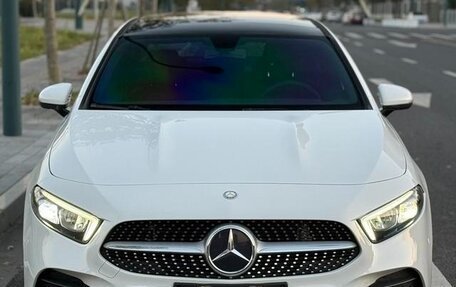 Mercedes-Benz A-Класс, 2021 год, 1 900 000 рублей, 2 фотография