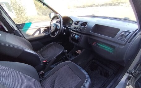 Skoda Fabia II, 2012 год, 480 000 рублей, 10 фотография