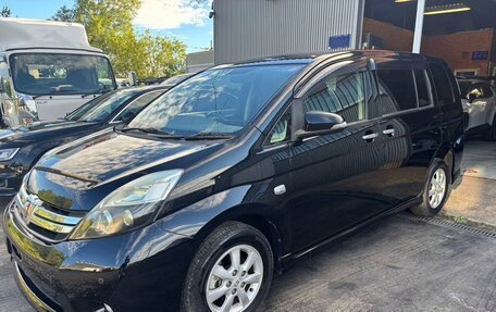 Toyota ISis I, 2016 год, 1 050 000 рублей, 6 фотография