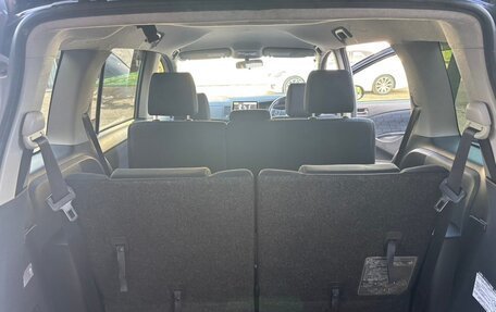 Toyota ISis I, 2016 год, 1 050 000 рублей, 18 фотография