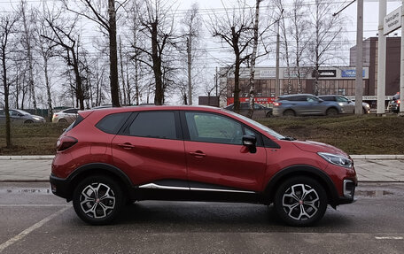 Renault Kaptur I рестайлинг, 2018 год, 1 600 000 рублей, 5 фотография