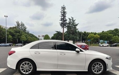Mercedes-Benz A-Класс, 2021 год, 1 900 000 рублей, 10 фотография