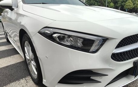 Mercedes-Benz A-Класс, 2021 год, 1 900 000 рублей, 7 фотография