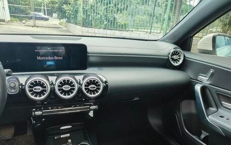 Mercedes-Benz A-Класс, 2021 год, 1 900 000 рублей, 15 фотография