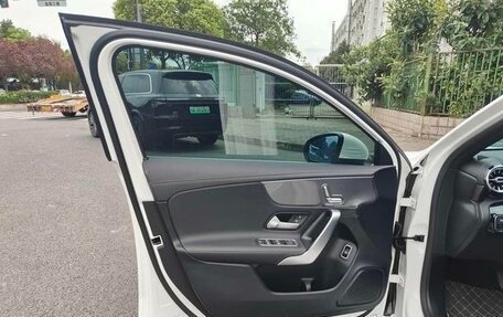 Mercedes-Benz A-Класс, 2021 год, 1 900 000 рублей, 23 фотография