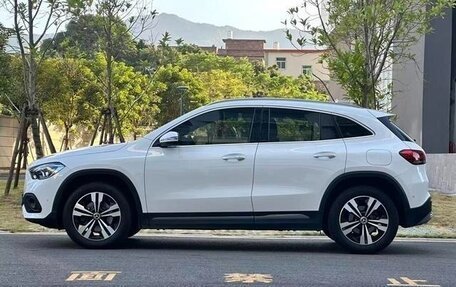 Mercedes-Benz GLA, 2021 год, 2 300 000 рублей, 4 фотография