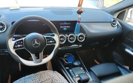 Mercedes-Benz GLA, 2021 год, 2 300 000 рублей, 10 фотография