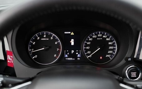 Mitsubishi Outlander III рестайлинг 3, 2019 год, 2 300 000 рублей, 13 фотография