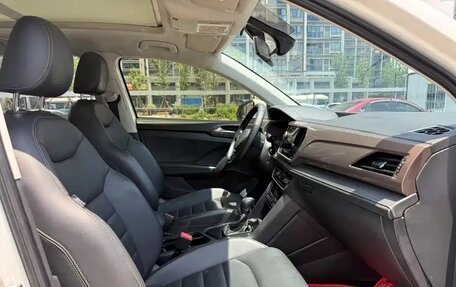 Volkswagen Tharu, 2021 год, 1 400 000 рублей, 12 фотография