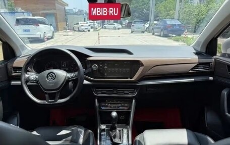 Volkswagen Tharu, 2021 год, 1 400 000 рублей, 8 фотография