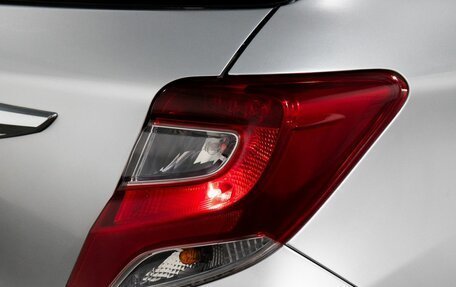 Toyota Vitz, 2014 год, 875 000 рублей, 19 фотография