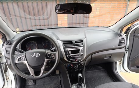 Hyundai Solaris II рестайлинг, 2015 год, 650 000 рублей, 6 фотография