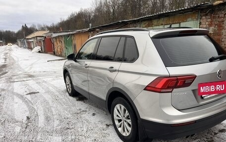 Volkswagen Tiguan II, 2020 год, 2 599 000 рублей, 2 фотография