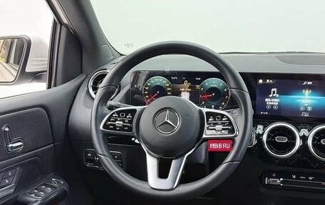 Mercedes-Benz B-Класс, 2022 год, 2 100 000 рублей, 10 фотография