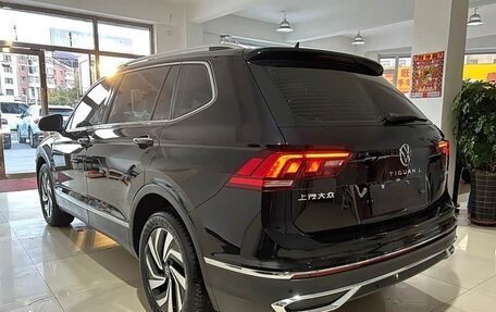 Volkswagen Tiguan II, 2022 год, 2 358 083 рублей, 5 фотография