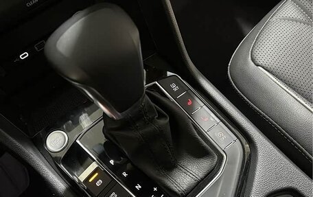 Volkswagen Tiguan II, 2022 год, 2 358 083 рублей, 12 фотография