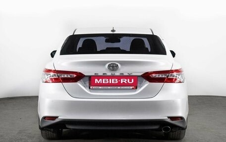 Toyota Camry, 2018 год, 2 500 000 рублей, 4 фотография