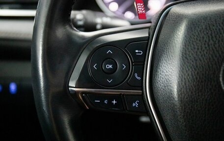 Toyota Camry, 2018 год, 2 500 000 рублей, 10 фотография