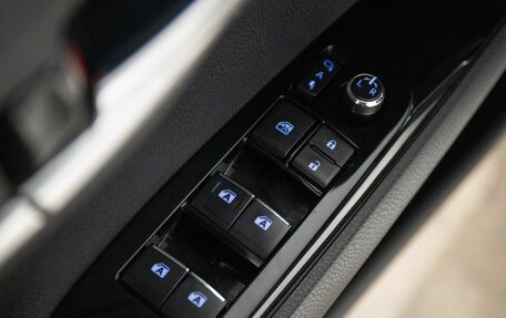 Toyota Camry, 2018 год, 2 500 000 рублей, 16 фотография