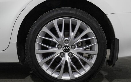 Toyota Camry, 2018 год, 2 500 000 рублей, 18 фотография