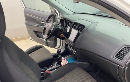 Mitsubishi ASX I рестайлинг, 2017 год, 1 800 000 рублей, 3 фотография