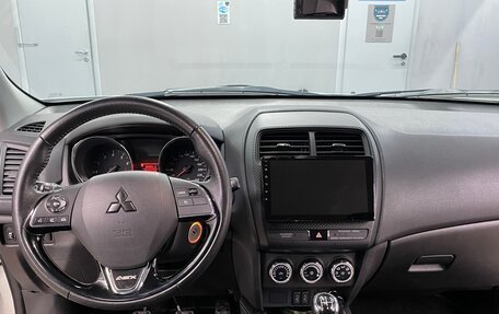 Mitsubishi ASX I рестайлинг, 2017 год, 1 800 000 рублей, 11 фотография