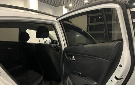 KIA Rio IV, 2022 год, 1 900 000 рублей, 17 фотография