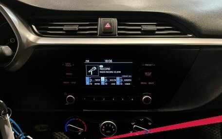 KIA Rio IV, 2022 год, 1 900 000 рублей, 13 фотография