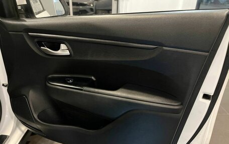 KIA Rio IV, 2022 год, 1 900 000 рублей, 28 фотография