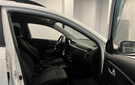 KIA Rio IV, 2022 год, 1 900 000 рублей, 29 фотография