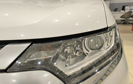 Mitsubishi Outlander III рестайлинг 3, 2018 год, 2 650 000 рублей, 21 фотография