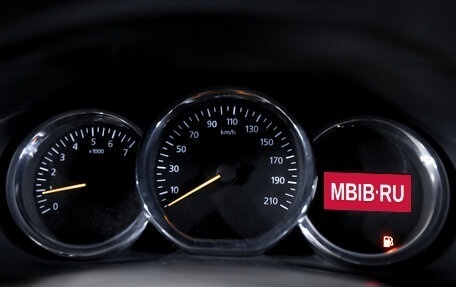 Renault Logan II, 2017 год, 699 900 рублей, 16 фотография