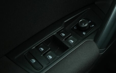 Volkswagen Tiguan II, 2019 год, 2 879 000 рублей, 11 фотография