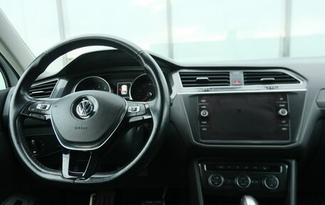 Volkswagen Tiguan II, 2019 год, 2 879 000 рублей, 10 фотография