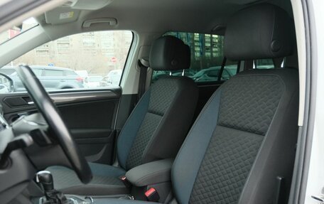 Volkswagen Tiguan II, 2019 год, 2 879 000 рублей, 18 фотография