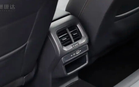 Volkswagen Tharu, 2022 год, 1 790 000 рублей, 9 фотография