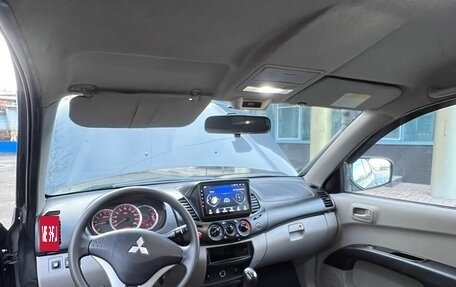 Mitsubishi L200 IV рестайлинг, 2011 год, 1 200 000 рублей, 8 фотография