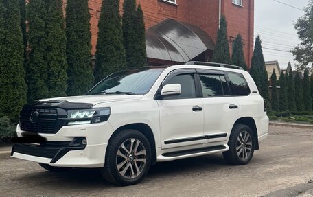 Toyota Land Cruiser 200, 2013 год, 3 900 000 рублей, 1 фотография