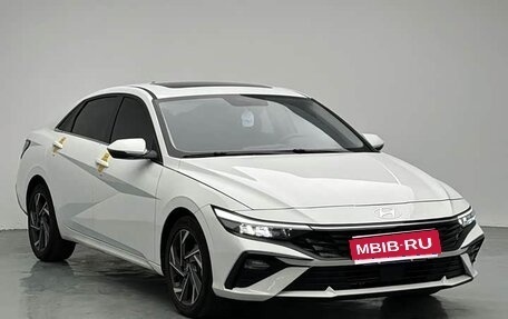 Hyundai Elantra, 2025 год, 1 940 000 рублей, 1 фотография