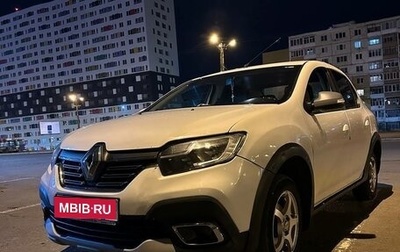 Renault Logan II, 2020 год, 900 000 рублей, 1 фотография