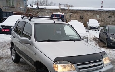 Chevrolet Niva I рестайлинг, 2004 год, 320 000 рублей, 1 фотография