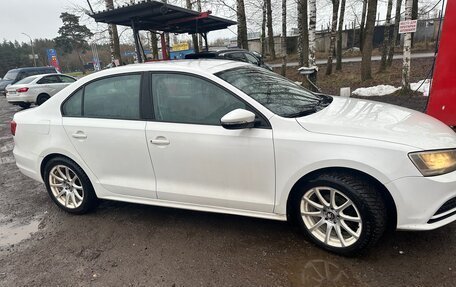 Volkswagen Jetta VI, 2015 год, 750 000 рублей, 7 фотография