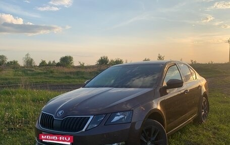 Skoda Octavia, 2018 год, 1 750 000 рублей, 2 фотография