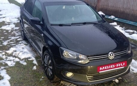 Volkswagen Polo VI (EU Market), 2010 год, 380 000 рублей, 2 фотография