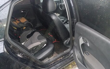 Volkswagen Polo VI (EU Market), 2010 год, 380 000 рублей, 22 фотография